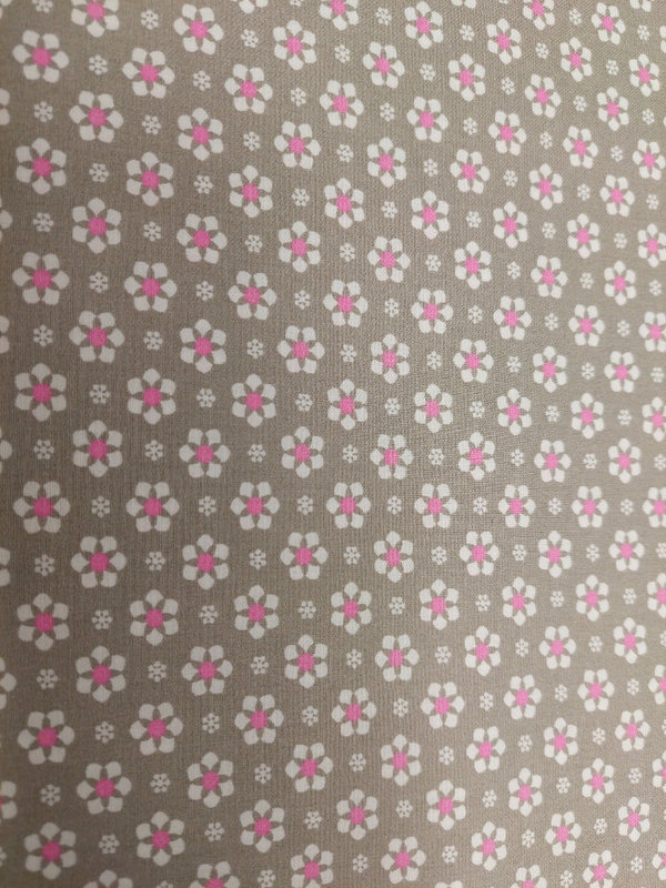 Baumwollstoff mit pink-weißen Blumen auf grauem Hintergrund